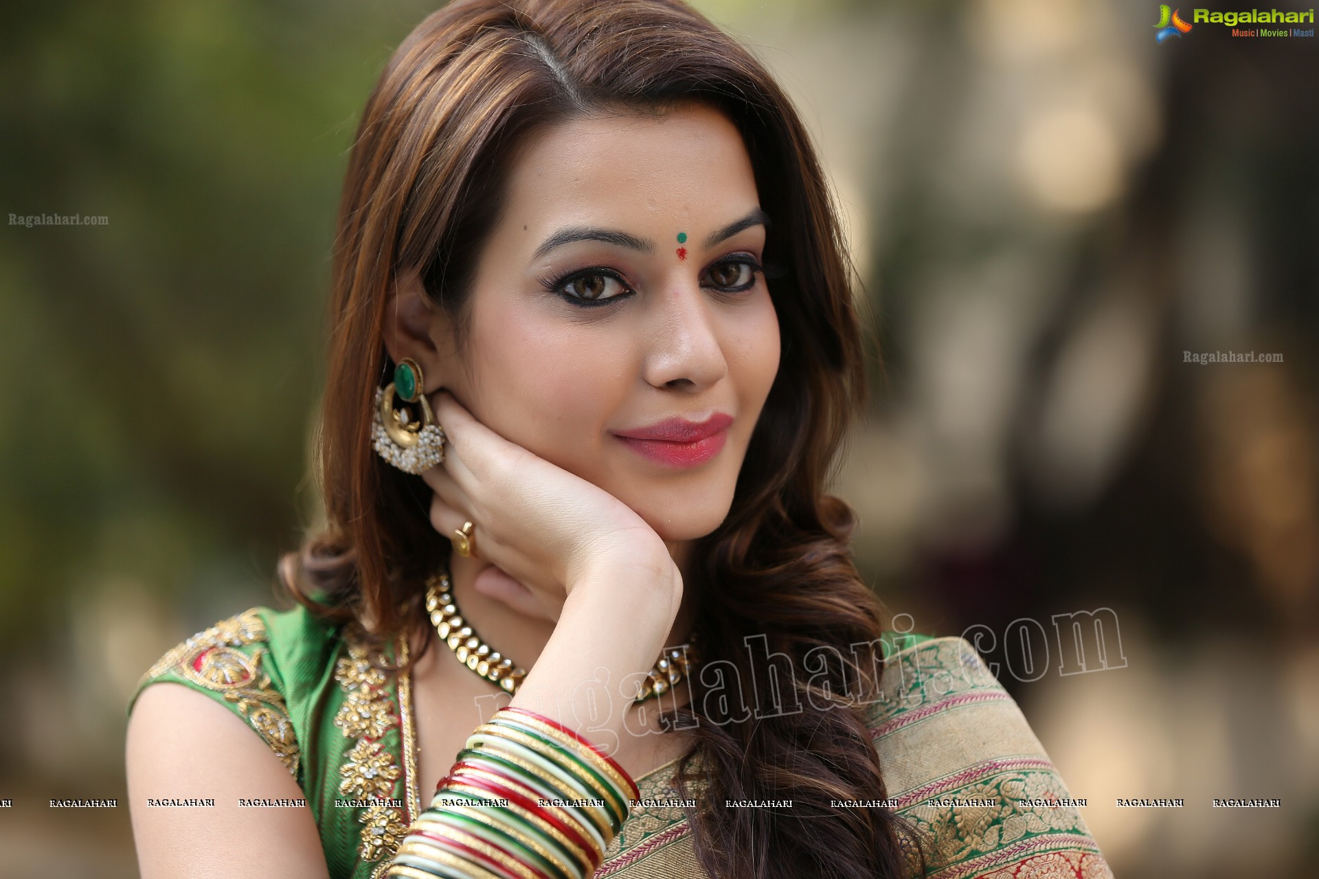 Diksha Panth (Exclusive) (High Definition)