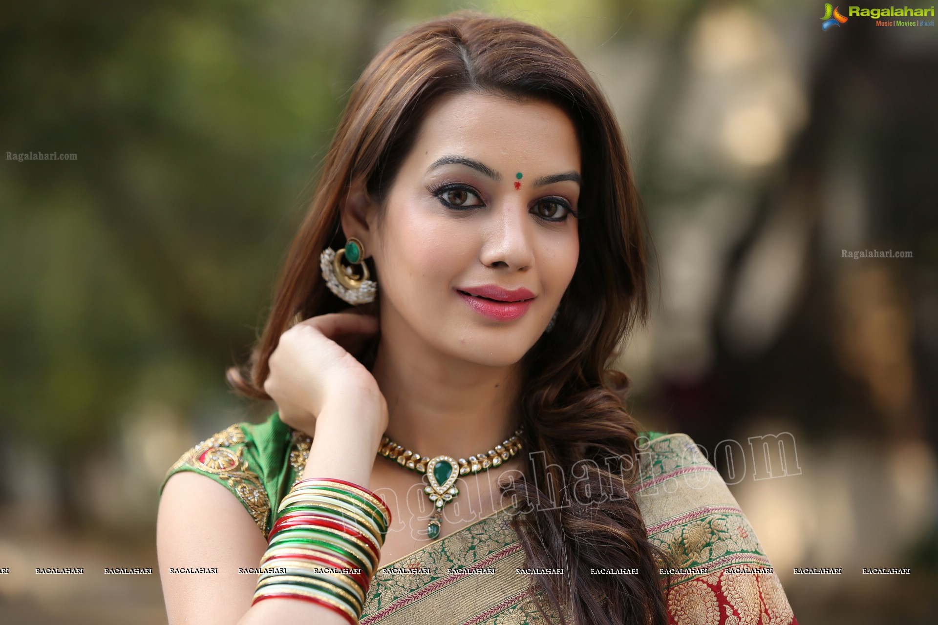 Diksha Panth (Exclusive) (High Definition)