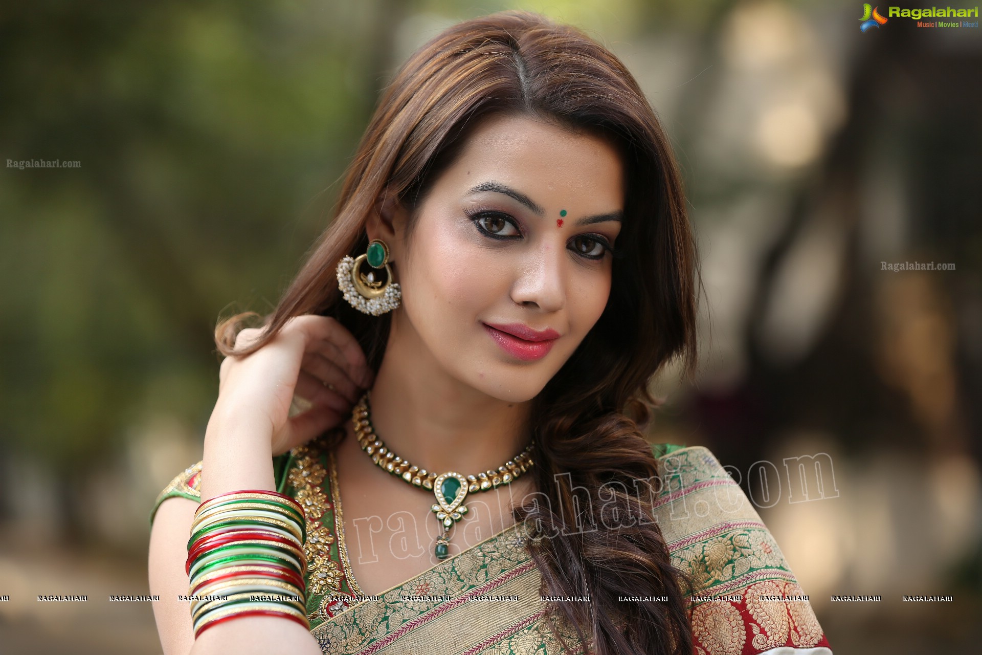 Diksha Panth (Exclusive) (High Definition)