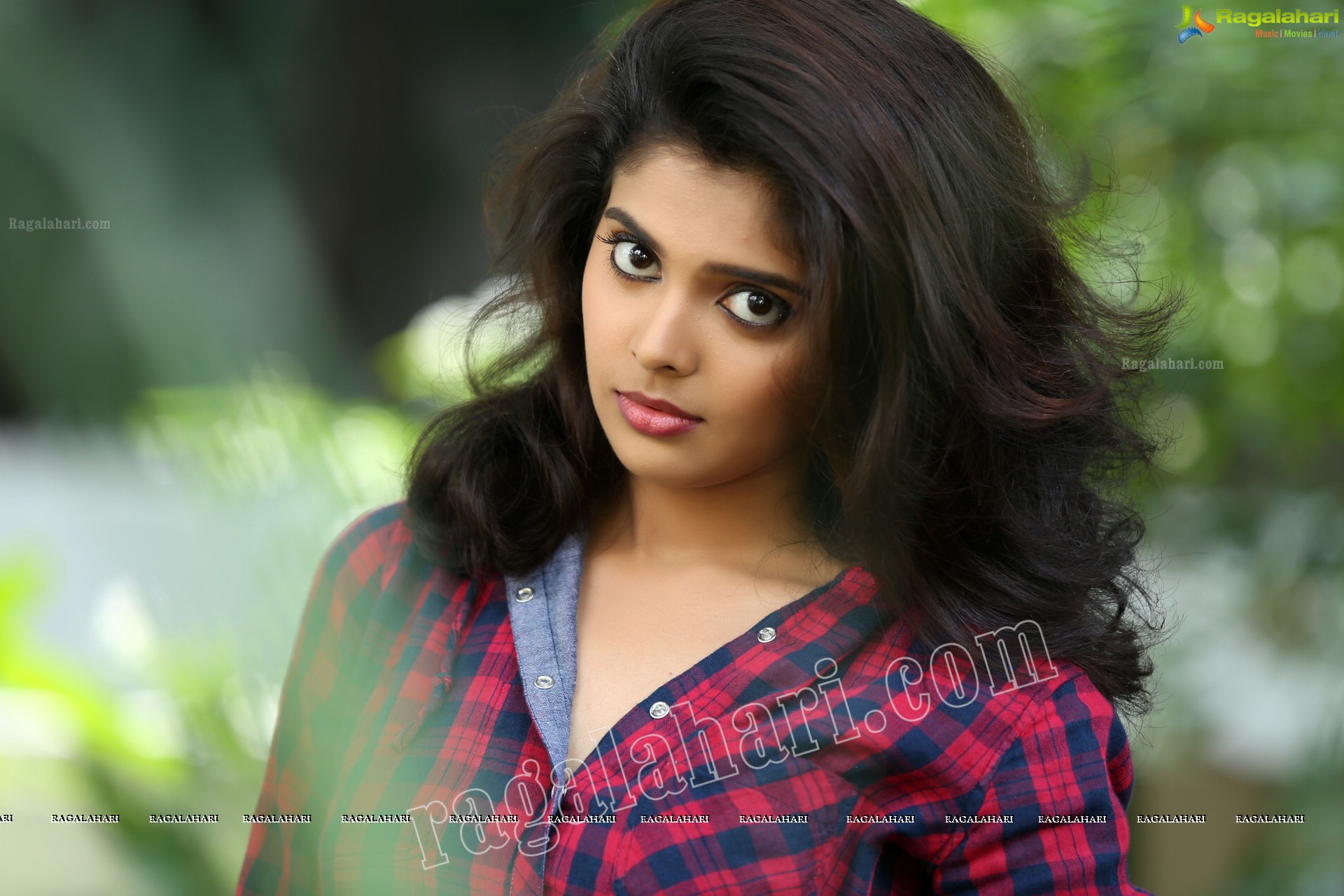 Shravyah (Exclusive) (High Definition)