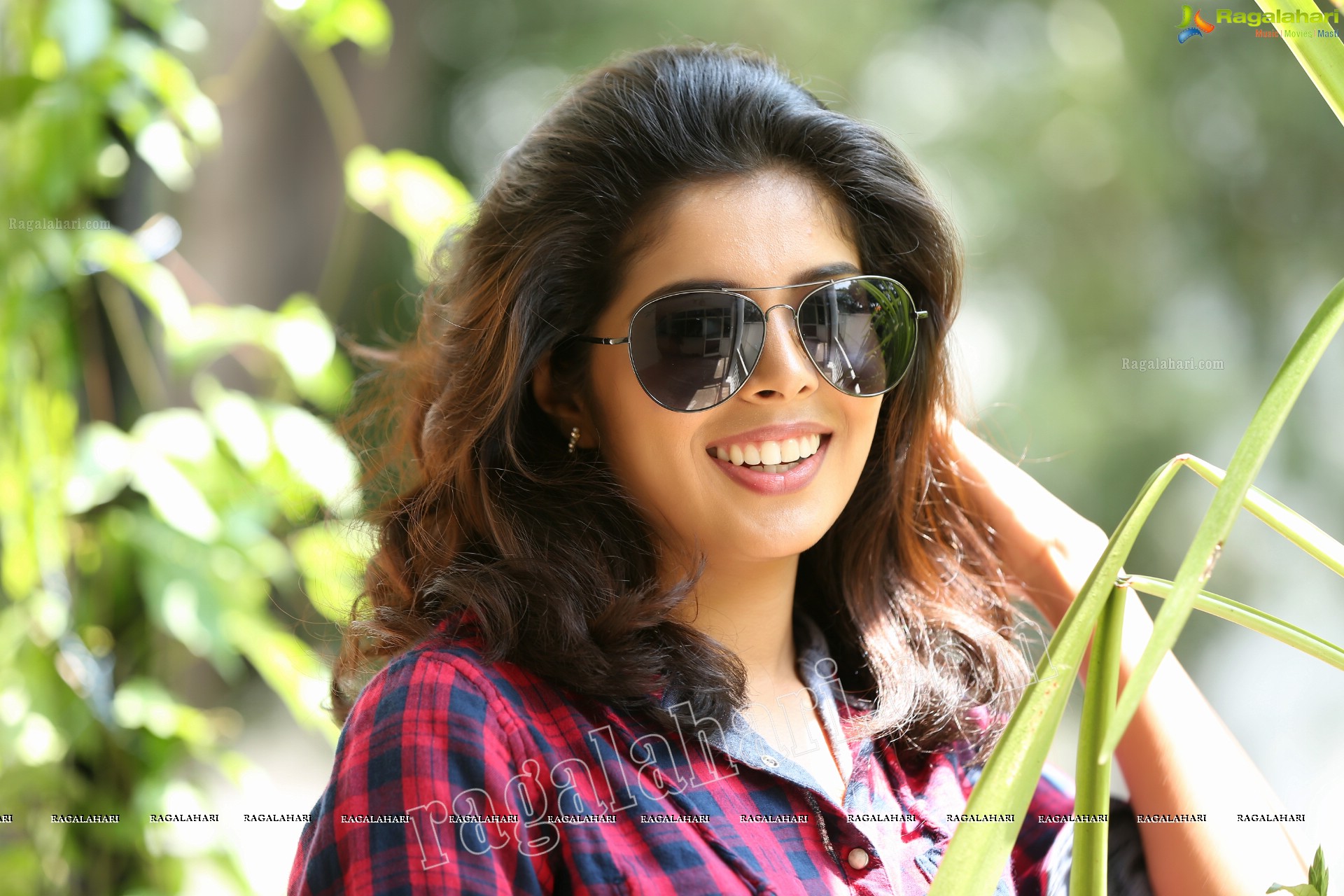 Shravyah (Exclusive) (High Definition)