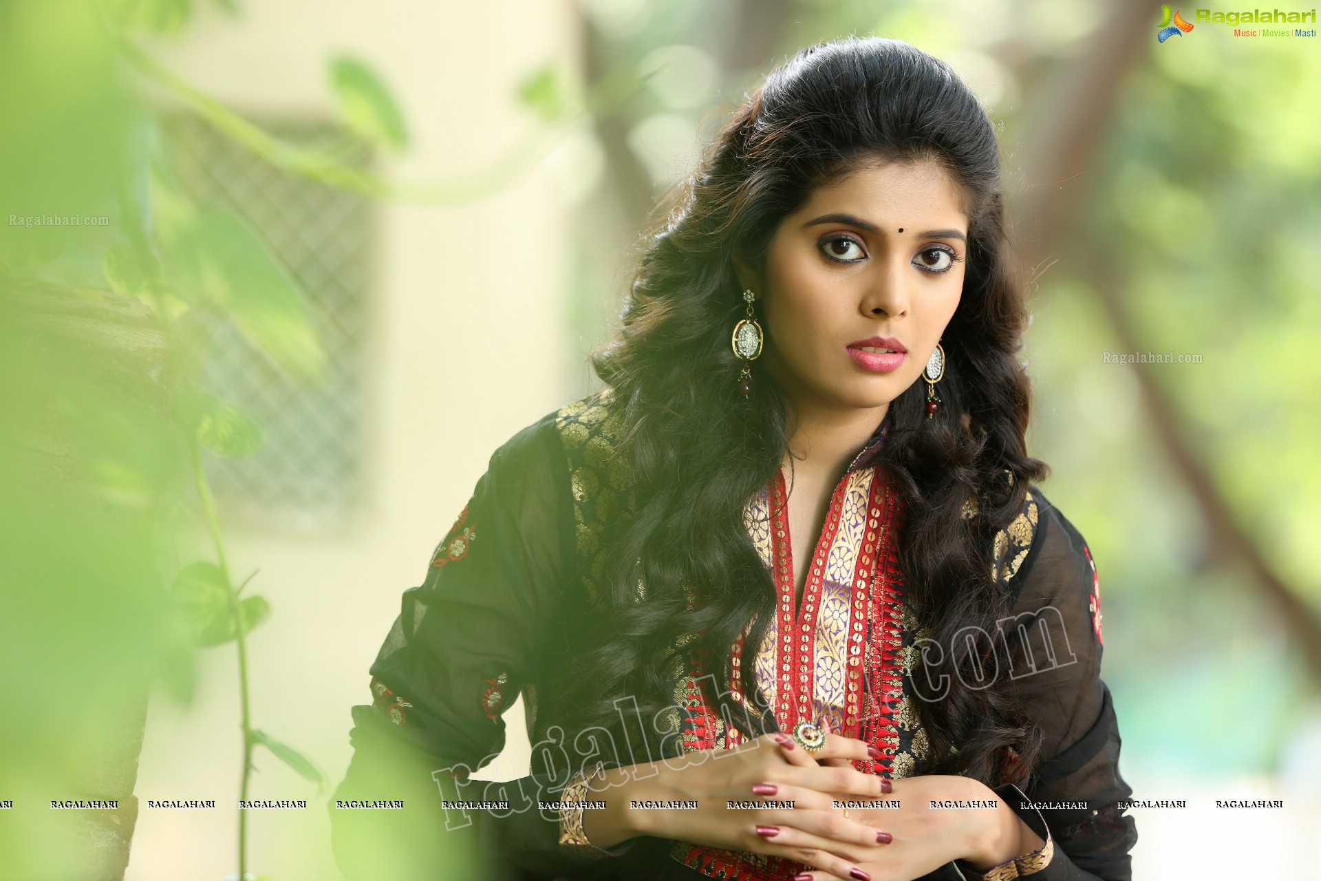 Shravyah (Exclusive) (High Definition)