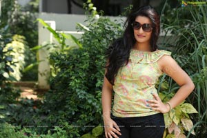 Janani Heroine