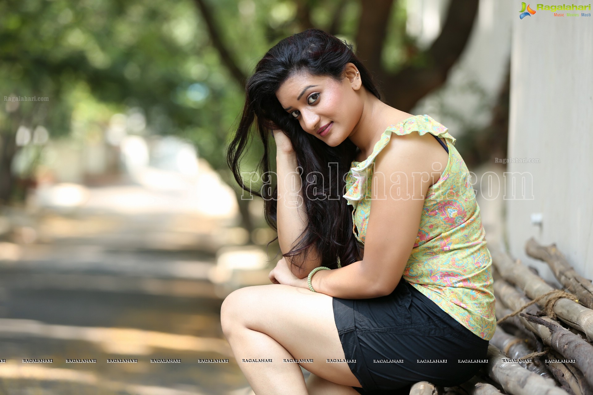 Janani (Exclusive) (High Definition)