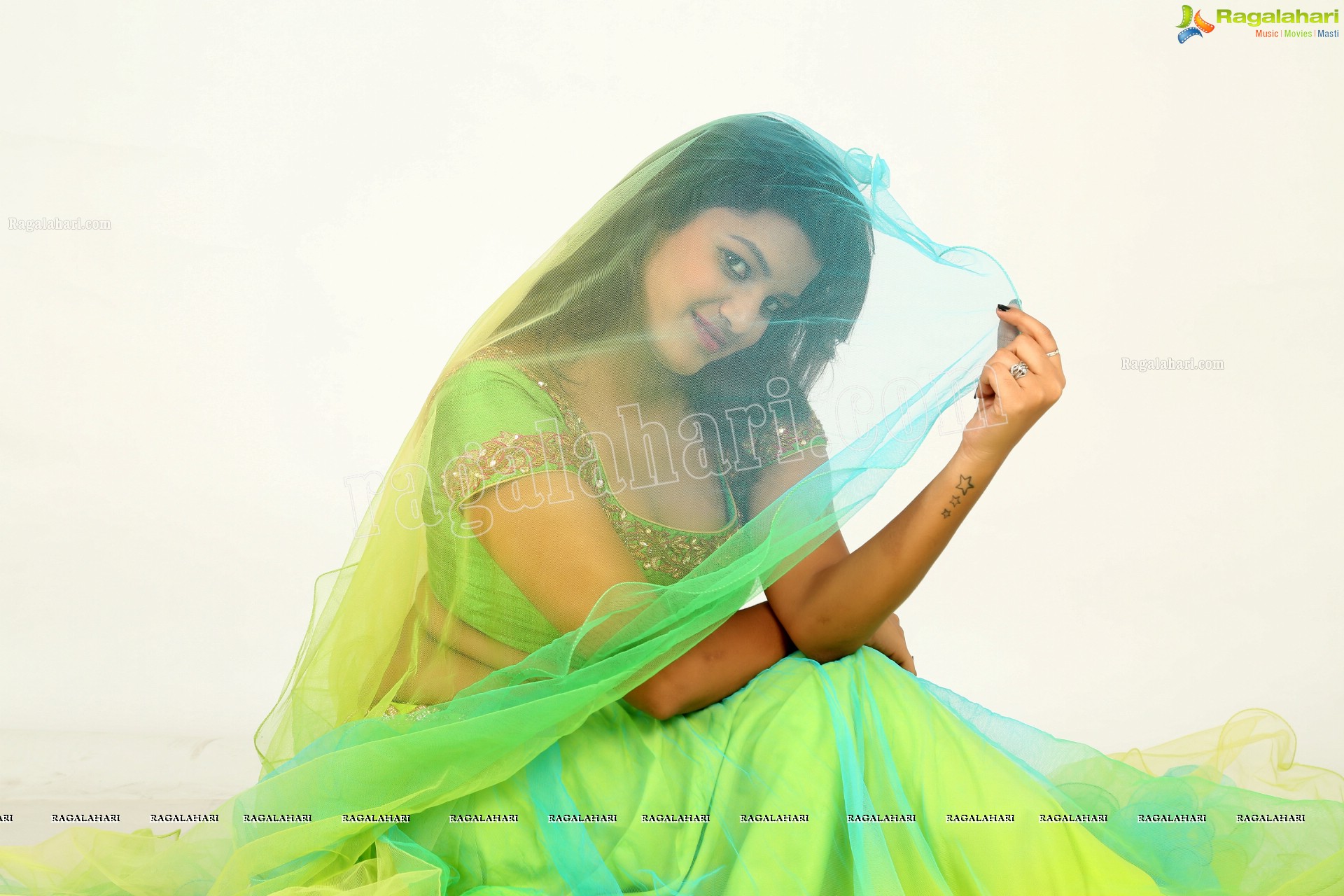 Vishakha Singh (Exclusive) (High Definition)