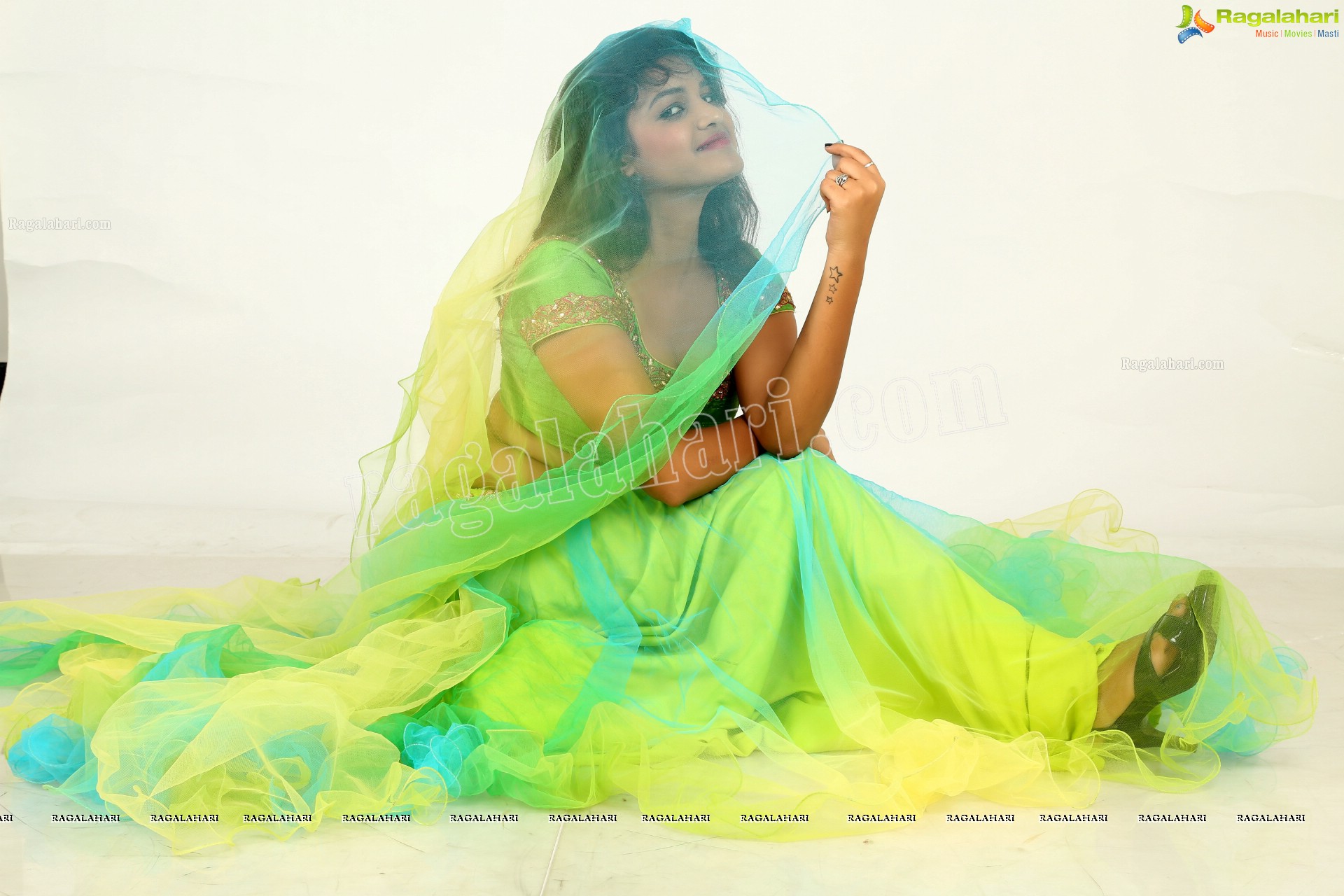 Vishakha Singh (Exclusive) (High Definition)