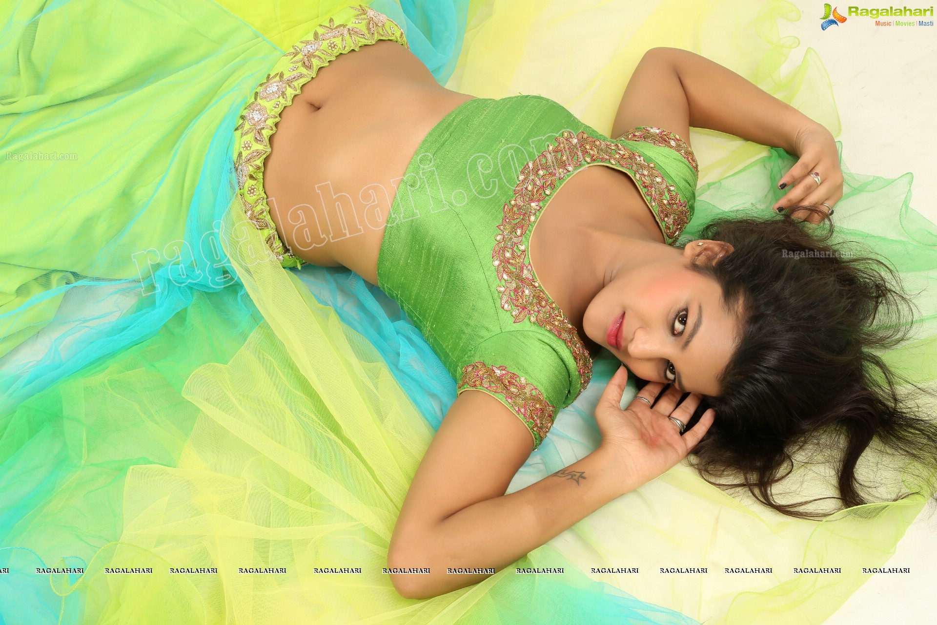 Vishakha Singh (Exclusive) (High Definition)