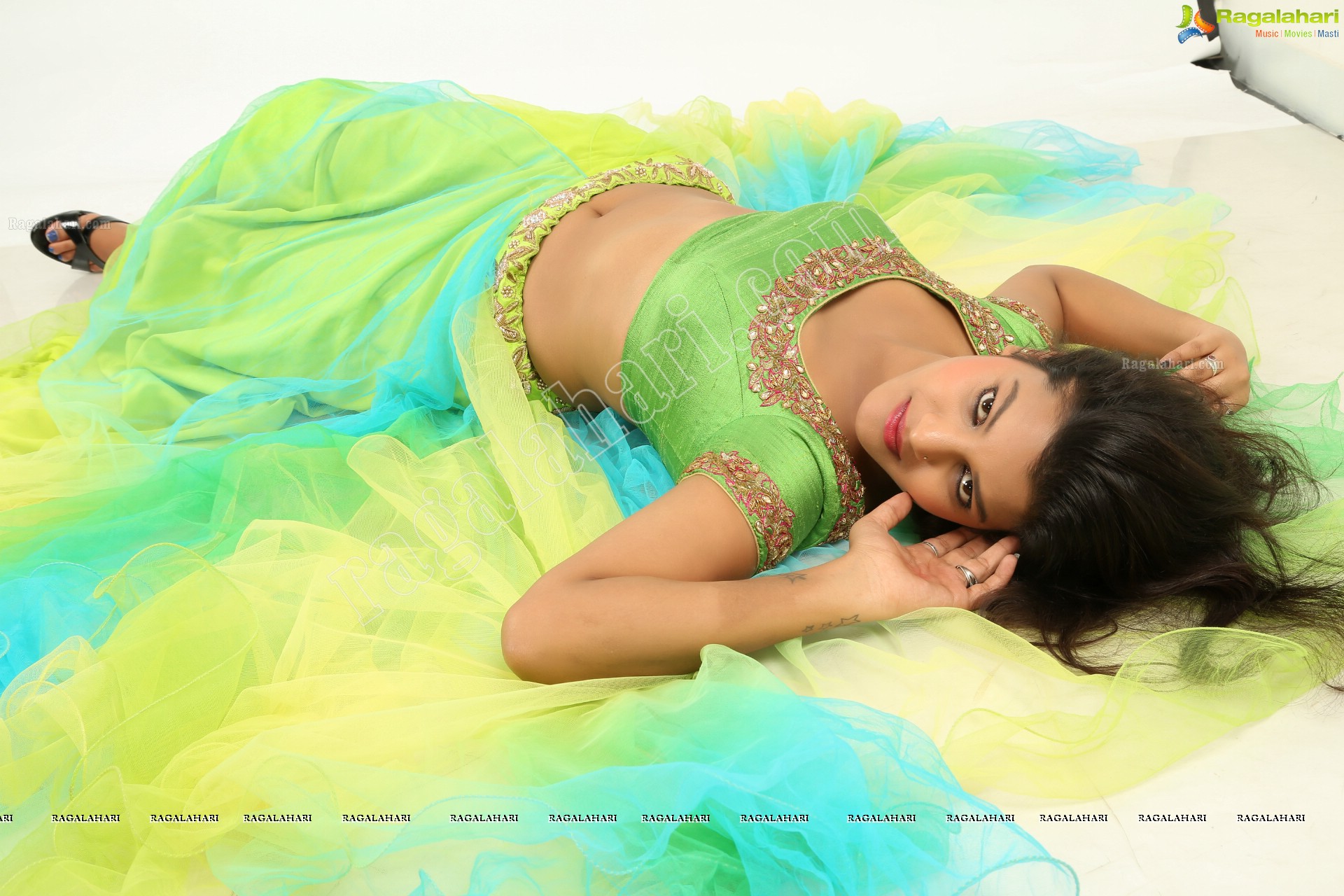 Vishakha Singh (Exclusive) (High Definition)