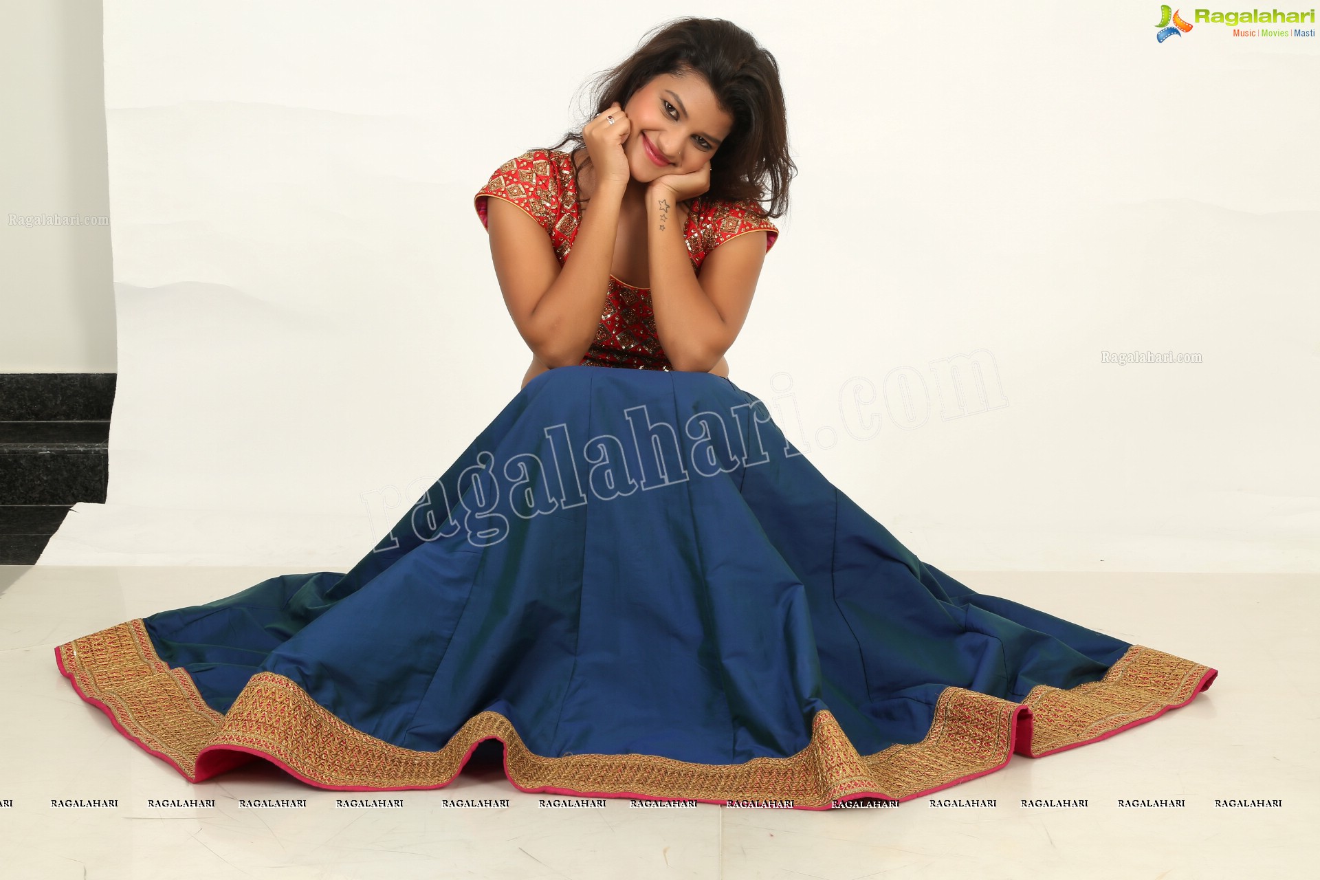 Vishakha Singh (Exclusive) (High Definition)