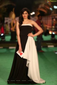 Adah Sharma IIFA 2016