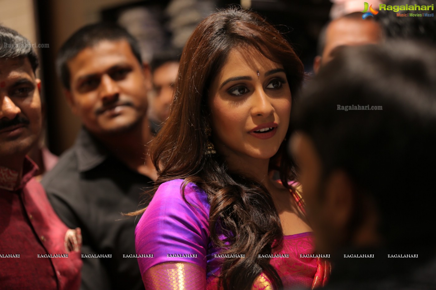 Regina Cassandra (Posters)