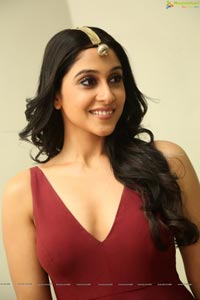 Regina Cassandra High Resolution Photos