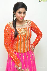 Poorna Shamna Kasim Hot Stills