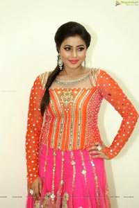 Poorna Shamna Kasim Hot Stills