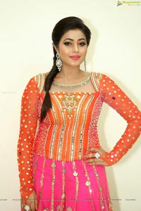 Poorna Shamna Kasim Hot Stills