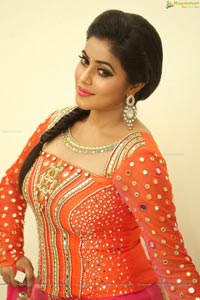 Poorna Shamna Kasim Hot Stills