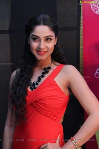 Angana Roy Photos