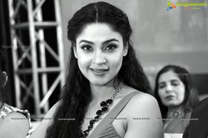 Angana Roy Photos