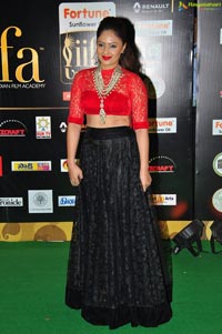 Nikeesha Patel at IIFA Utsavam 2016