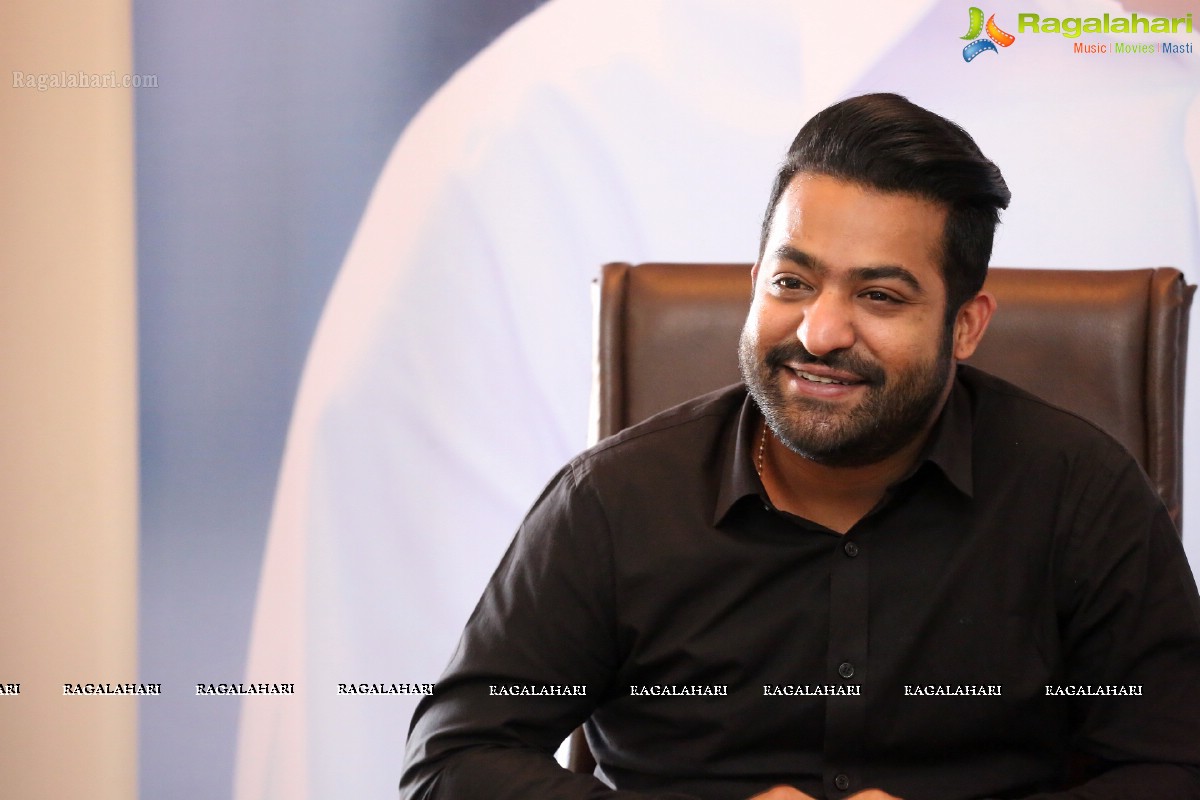 NTR at Nannaku Prematho Press Meet