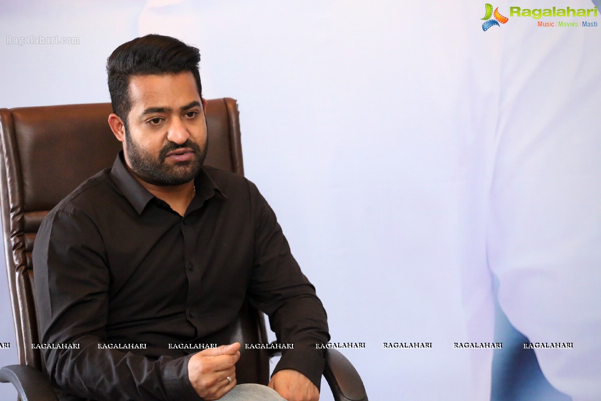 NTR at Nannaku Prematho Press Meet