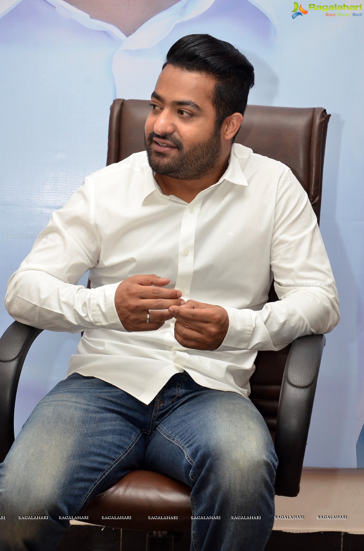 Jr. NTR Nannaku Prematho Interview, Photo Gallery