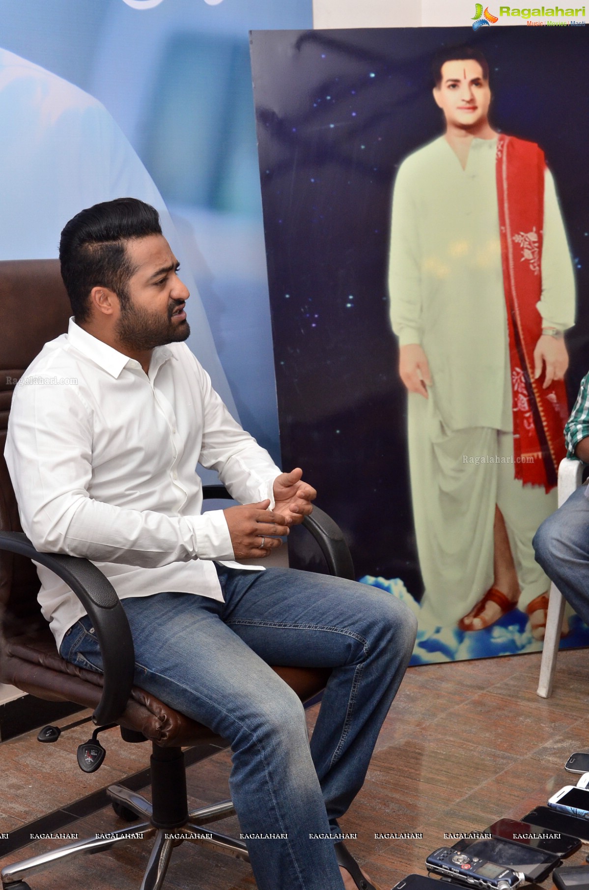 Jr. NTR Nannaku Prematho Interview, Photo Gallery