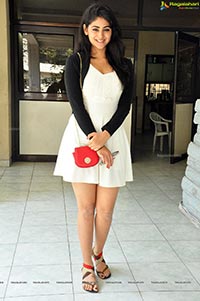 Pallak Lalwani Photos