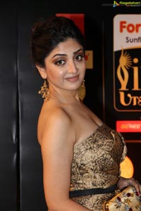 Poonam Kaur Lal at IIFA Utsavam 2016