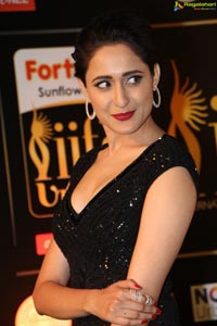 Pragya Jaiswal at IIFA Utsavam 2016