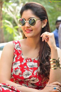 Pugazh Heroine Surabhi