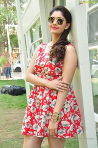 Pugazh Heroine Surabhi