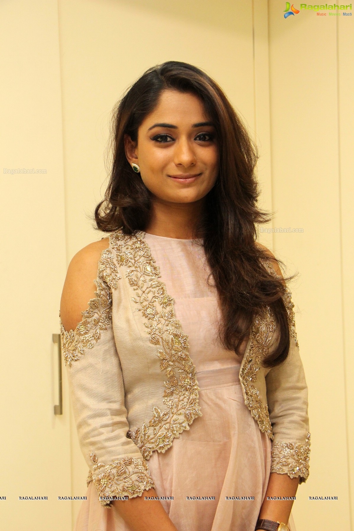 Sandhya Raju