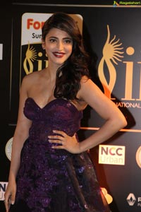 Shruti Haasan at IIFA Utsavam 2016