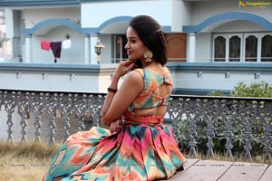 Poojitha Ponnada Photos