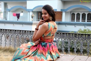 Poojitha Ponnada Photos