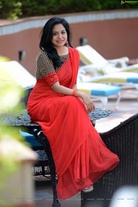 Singer Sunitha Red Saree