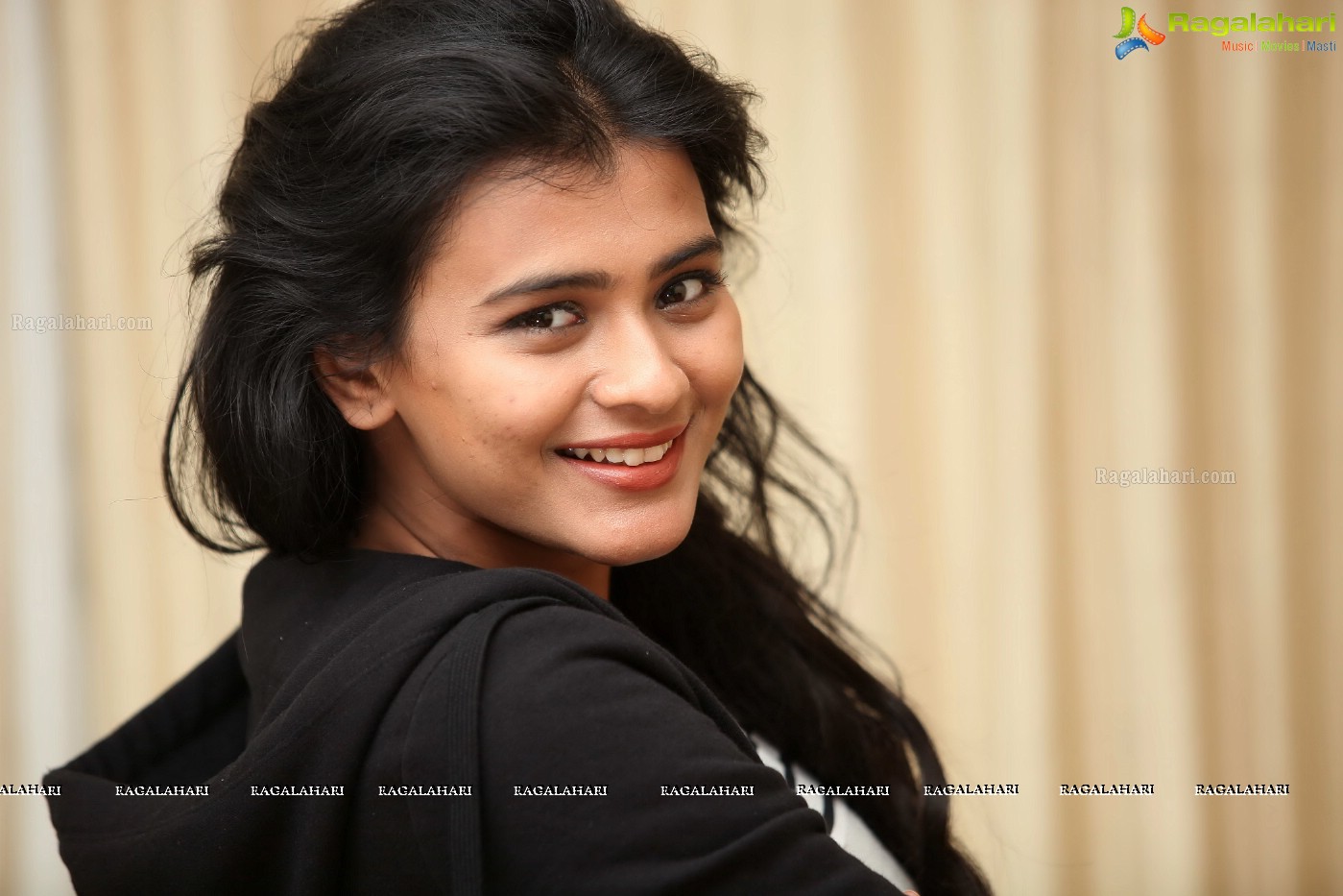 Hebah Patel (Posters)