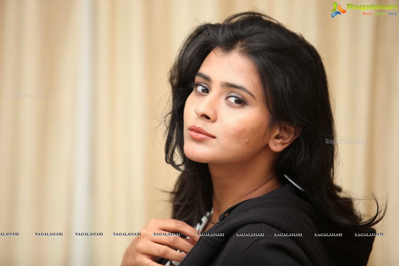 Hebah Patel (Posters)