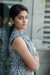 Television Actress Karuna latest photos