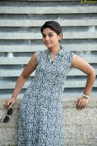 Television Actress Karuna latest photos