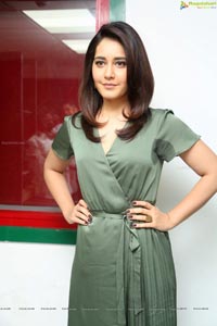 Raashi Khanna