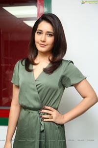 Raashi Khanna