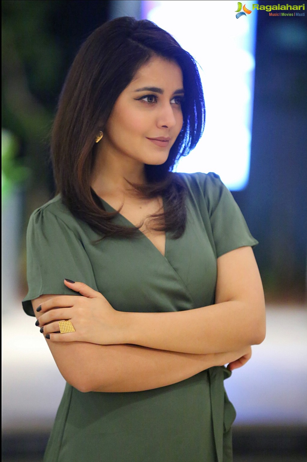 Raashi Khanna in Green Dress Photos