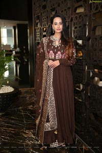 Ameeksha Pawar at Diva Galleria Jewellery Fashion Show