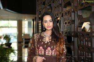 Ameeksha Pawar at Diva Galleria Jewellery Fashion Show