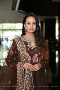 Ameeksha Pawar at Diva Galleria Jewellery Fashion Show