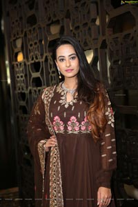 Ameeksha Pawar at Diva Galleria Jewellery Fashion Show