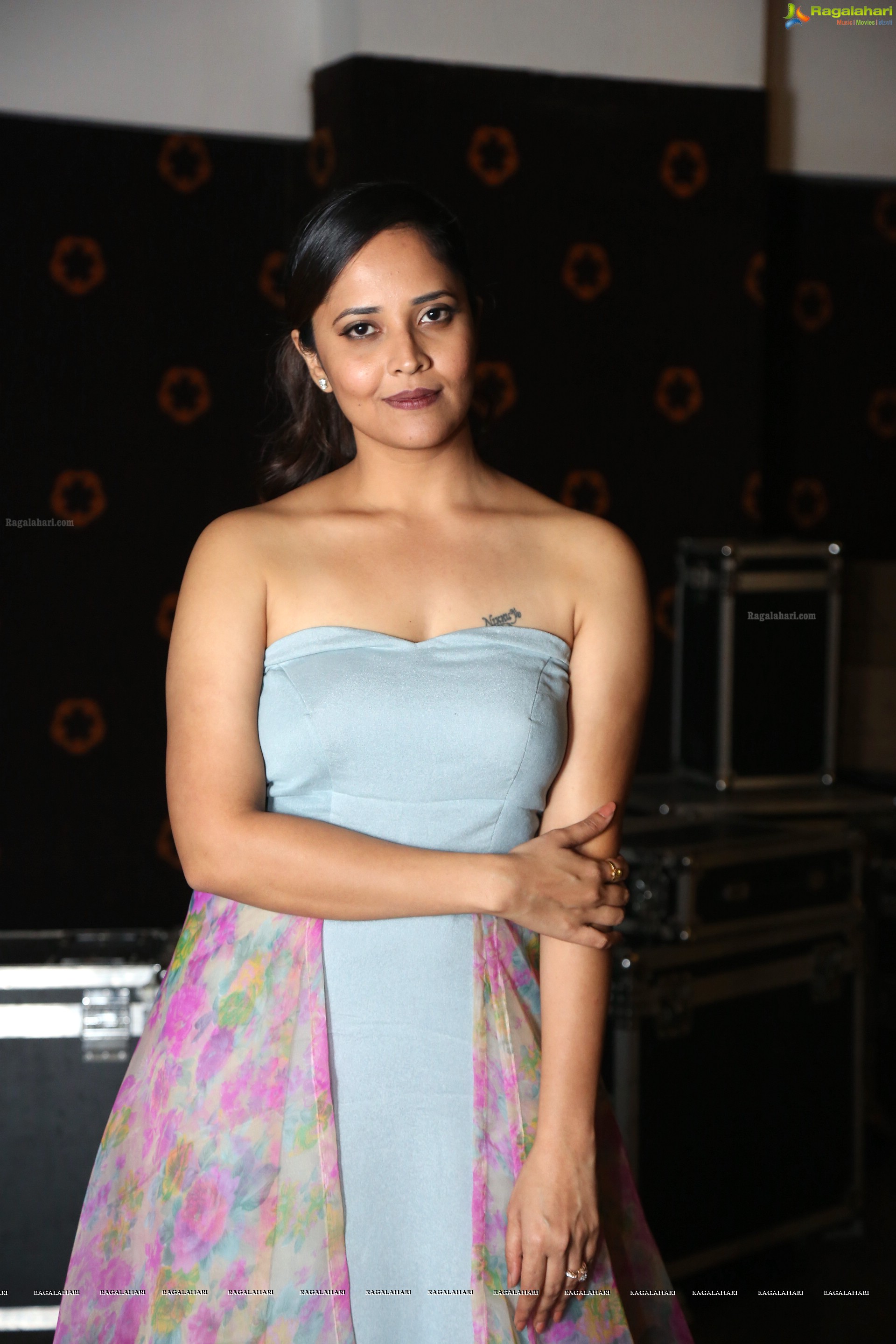 Anasuya Bharadwaj at Gayatri Audio Launch (High Definition)