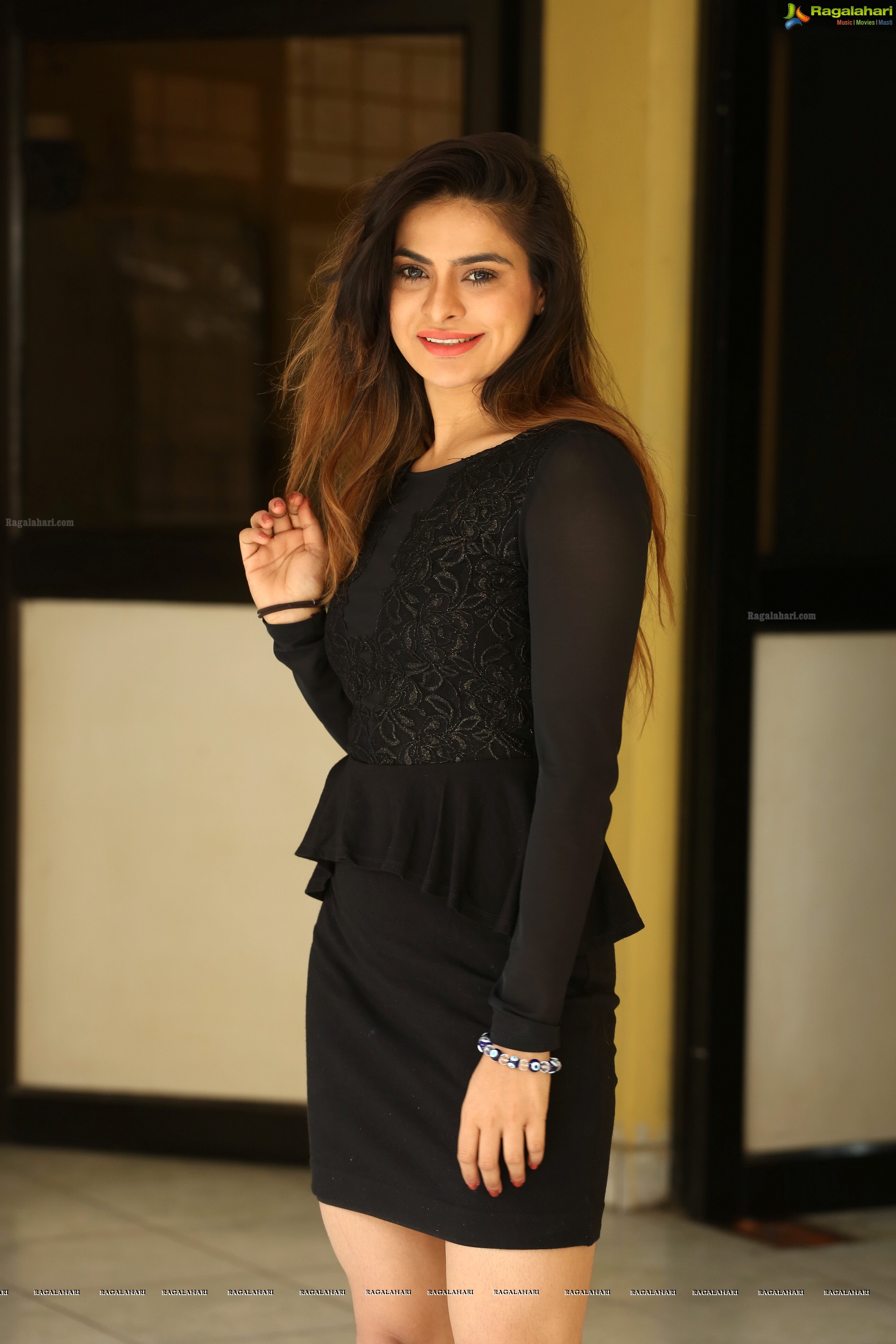 Anitha Raghav at Saradhi Movie Press Meet - HD Gallery